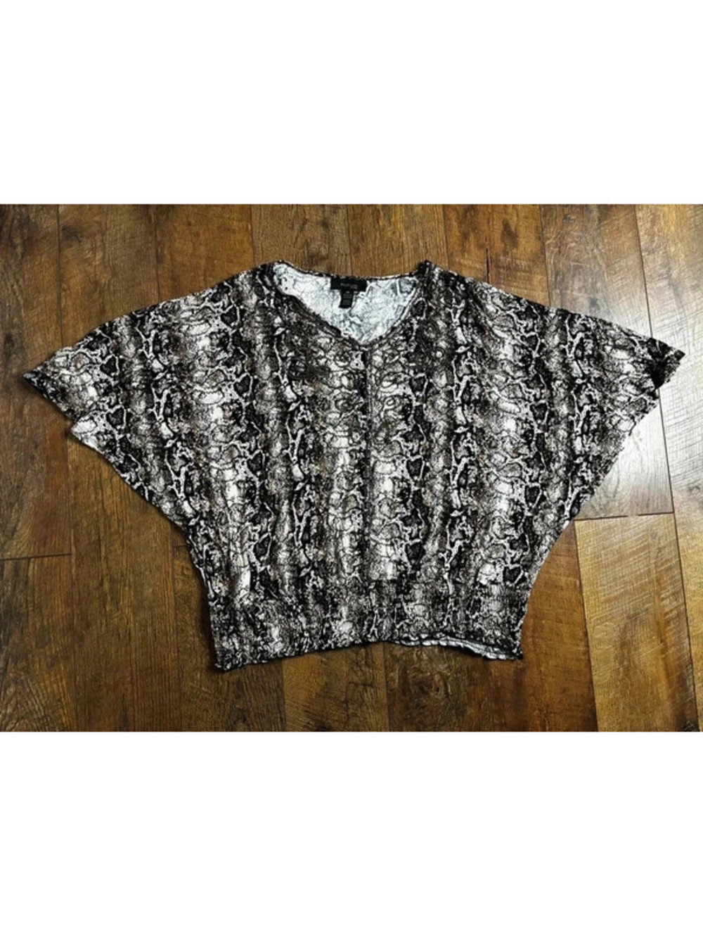 Style & Co 2X Brown Black Snakeskin Print Beaded Batwing Blouse Y2K Mob Wife
